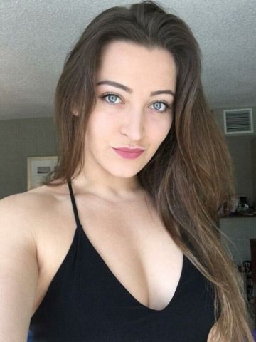 Полина Пляж